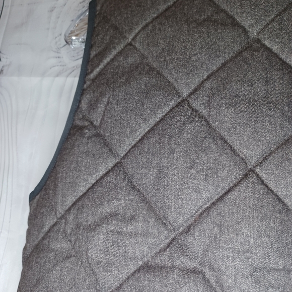 J. Crew Factory Excursion Down Puffer Vest Quilted Women SZ XS Gray - Picture 11 of 12